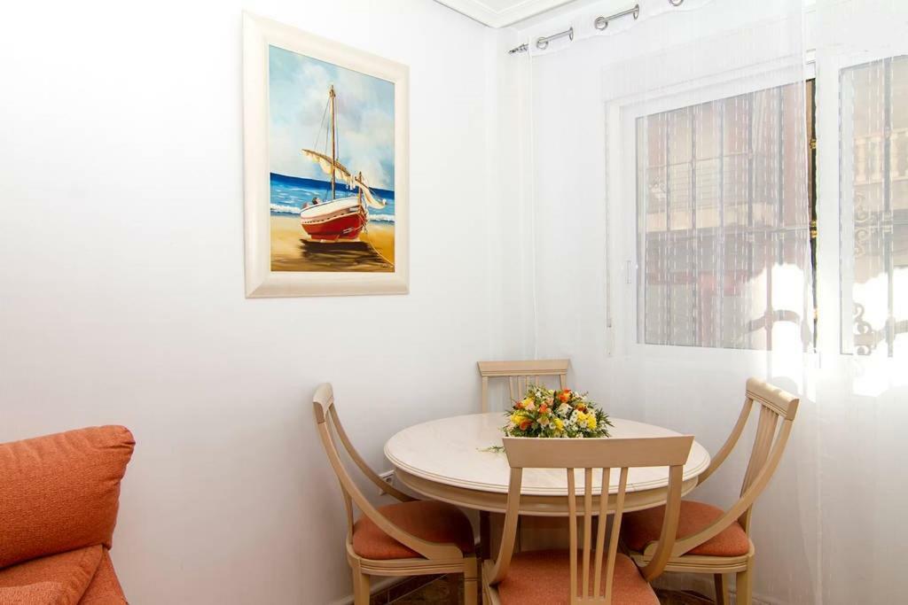 Yovalu Con Balcon,Yovalu1Sin Balcon, Yovalutres Con Piscina Lägenhet Torrevieja Exteriör bild
